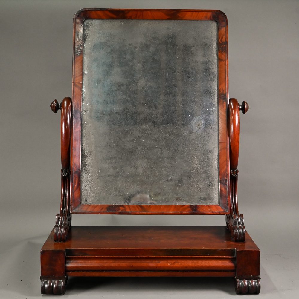 A Georgian mahogany toilet mirror, on single drawer platform base, raised on moulded scroll feet, - Image 7 of 8