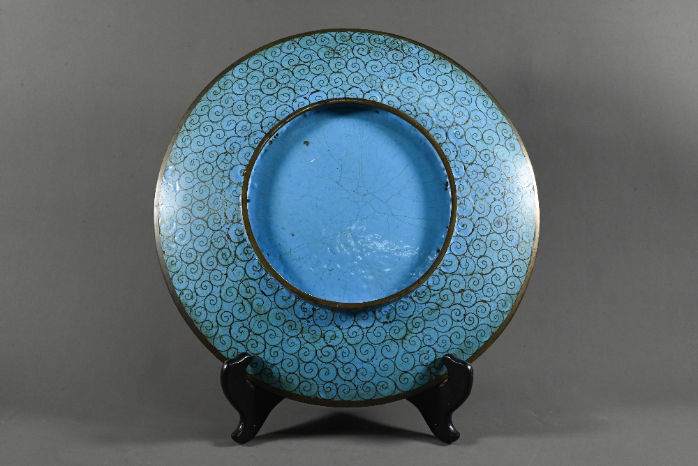 An 18th century Chinese octagonal shallow bowl painted in underglaze blue with pagoda landscape - Image 4 of 14