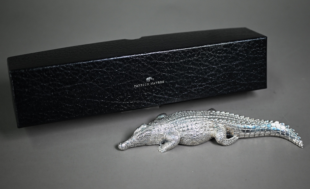 Patrick Mavros (Zimbabwe): a cast silver crocodile with well-detailed textures, London 1992, 9.