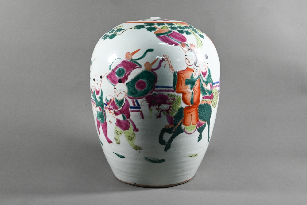 A pair of 19th century Chinese famille rose ovoid vases with covers (missing finials) painted in - Image 13 of 23