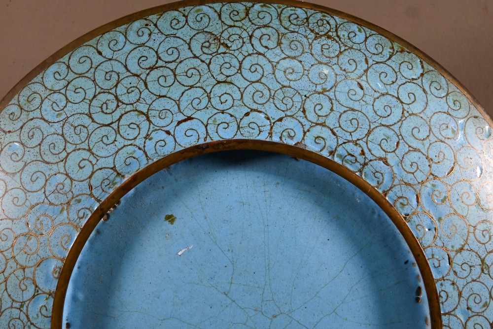 An 18th century Chinese octagonal shallow bowl painted in underglaze blue with pagoda landscape - Image 5 of 14