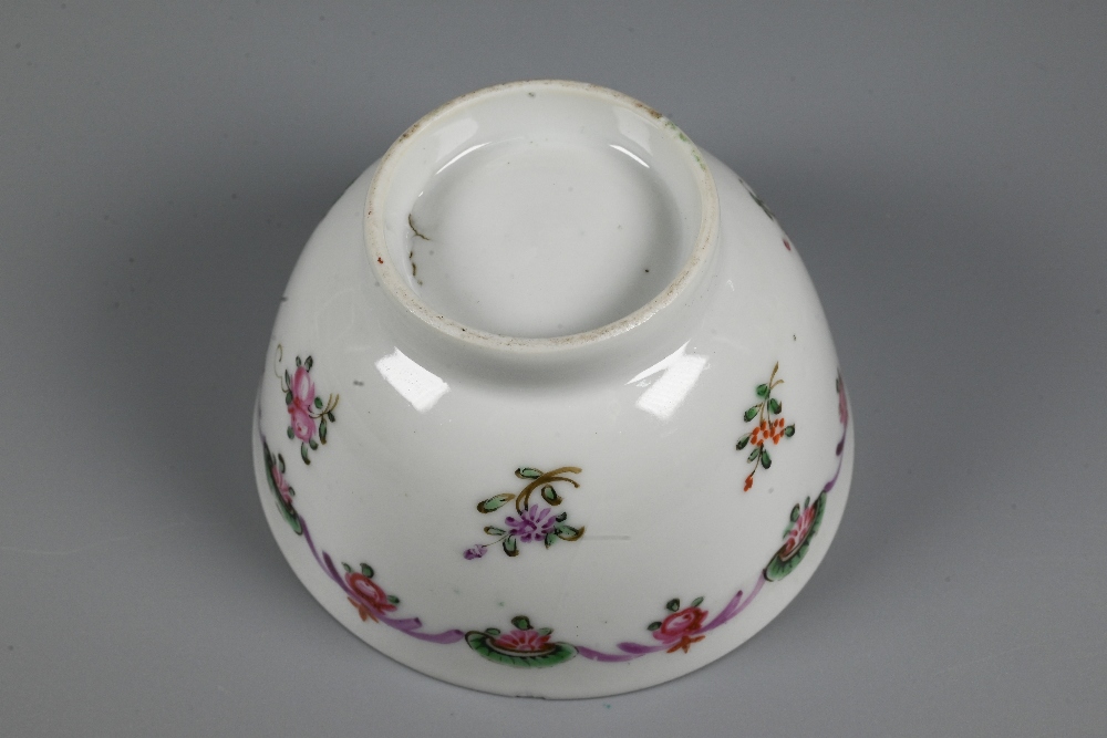 An 18th century Chinese famille verte and cafe-au-lait tea bowl painted in polychrome enamels with - Image 13 of 13