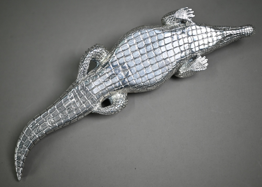 Patrick Mavros (Zimbabwe): a cast silver crocodile with well-detailed textures, London 1992, 9. - Image 5 of 5