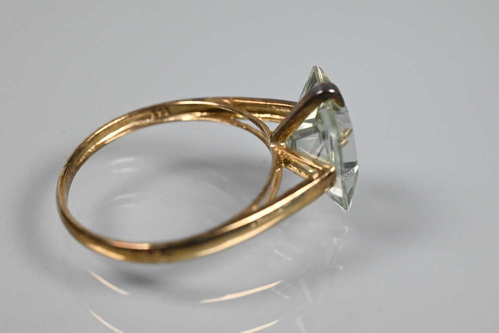 An oval aquamarine set in yellow metal scroll setting stamped 585, size O c/w accompanying - Image 4 of 9