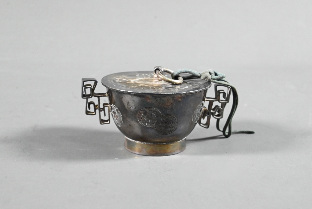 A mixed lot of Asian collectibles including a 19th century South Indian silver swami ware - Image 5 of 24