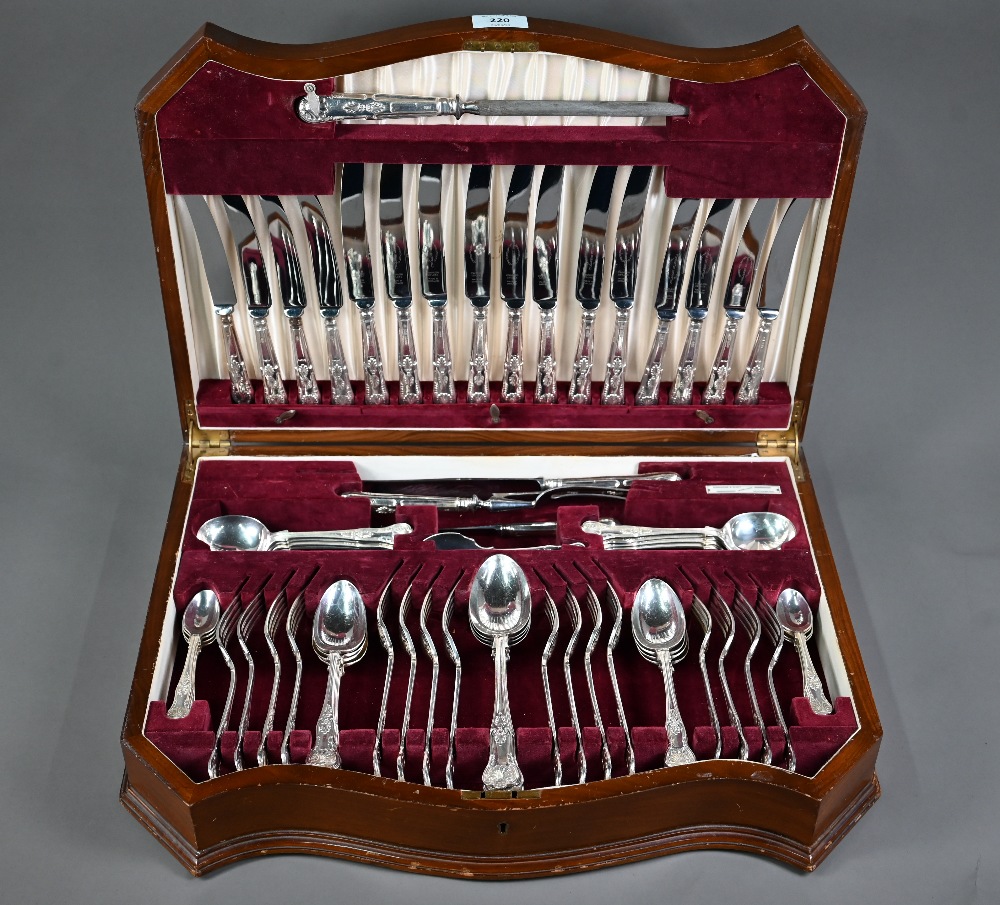 A canteen of Kings pattern silver flatware for eight settings, Viners, Sheffield 1958-63, - Image 2 of 7