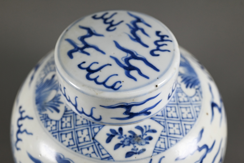 A pair of 19th century Chinese blue and white ginger jars and covers, each painted in rich tones - Image 4 of 10