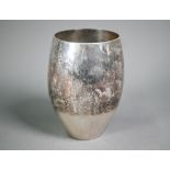 Yvonne Renouf-Smith: a modern design planished silver ovoid vase, London 2007, 14.9oz, 14.5cm