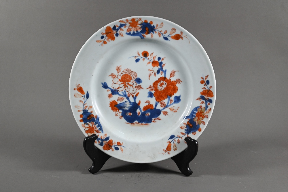 Three 18th century Chinese Imari plates, Kangxi period (1662-1722) Qing dynasty, all with floral - Image 13 of 16