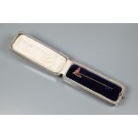 Royal Yacht Club stick pin with enamelled burgee on 9ct yellow gold stick pin, 6 cm, approx 1.6g all