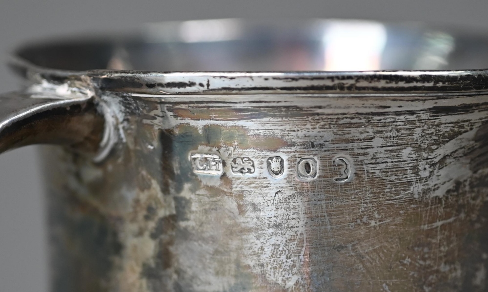 A George III silver loving cup with twin scroll handles on plain stem and domed foot, Charles - Image 5 of 6
