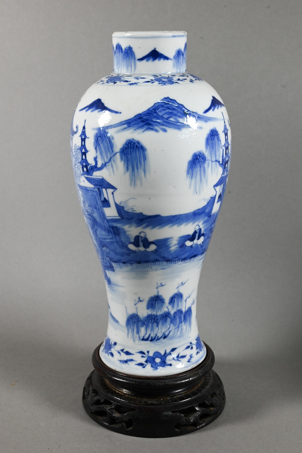 A small collection of Asian china and collectables including a 19th century Chinese blue and white - Image 9 of 16