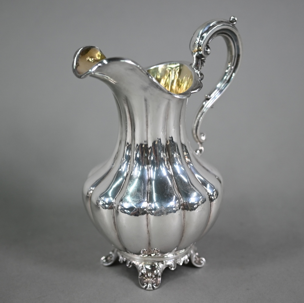 A Victorian silver melon-shaped teapot with cast melon finial and scroll handle with ivory - Image 3 of 4