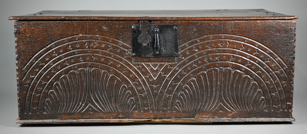 A late 17th century bible box with lunette carved front, 70 cm x 36 cm x 26.5 cm h - Image 3 of 7
