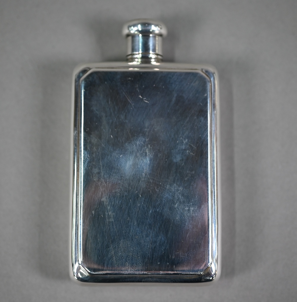 A small silver hip flask with screw-top, Broadway & Co., Birmingham 2005, 3.4oz (apparently unused) - Image 3 of 6