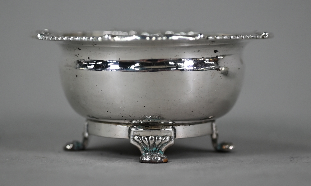 A Regency Irish silver open salt, the egg and dart moulded rim with chased foliate and shell - Image 4 of 6