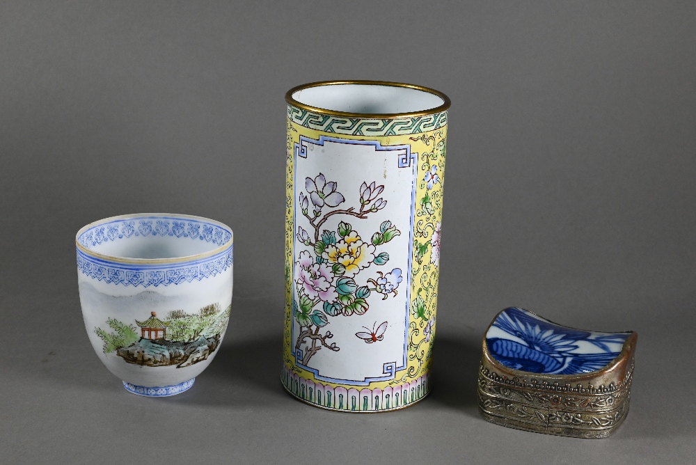 A collection of antique and later Asian china and collectables including a 19th century Chinese - Image 7 of 11