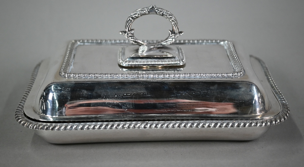 An Edwardian heavy quality silver entrée dish and cover with detachable handle and gadrooned rims, - Image 2 of 4