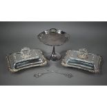 A good pair of plated on copper entrée dishes and covers with detachable handles (little used), to/w