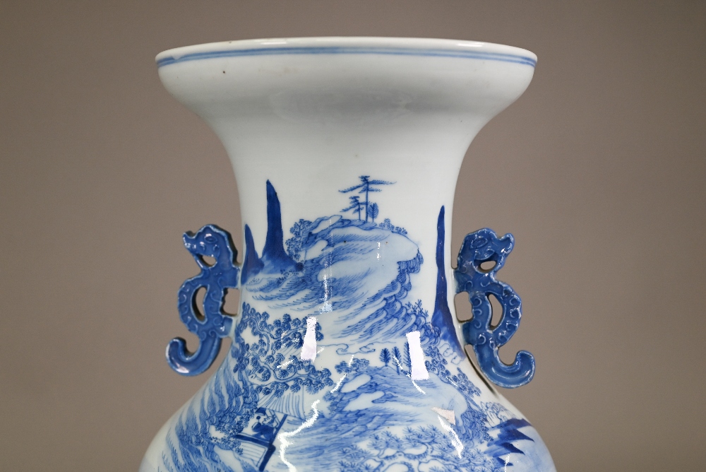 A 19th century Chinese blue and white baluster vase with archaistic dragon handles, late Qing - Image 5 of 10