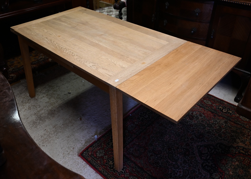 Small extending draw-leaf dining table - Image 2 of 4