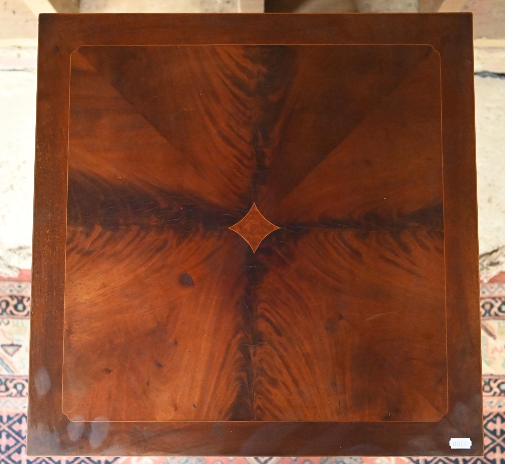 A reproduction mahogany veneered revolving bookcase, 51 cm x 51 cm x 94 cm h - Image 4 of 4