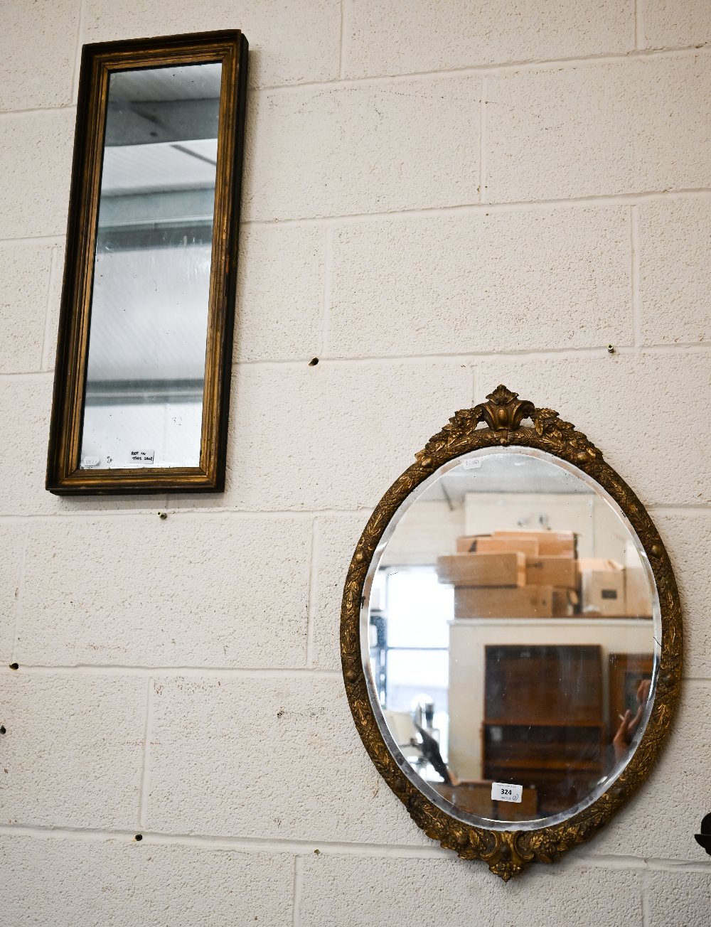 A bevelled oval wall mirror in decorative gilt frame, 45 cm wide x 64 cm high to/w rectangular - Image 3 of 4