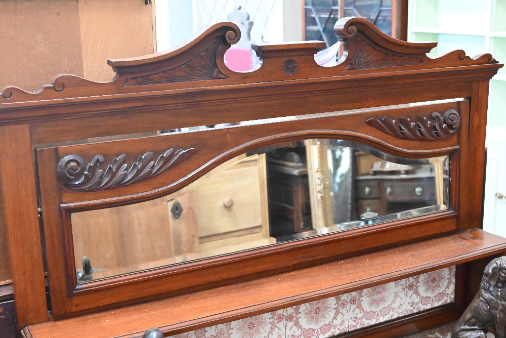 Edwardian walnut marble top washstand with tiled and mirrored raised back, 102 cm wide x 54 cm - Image 6 of 6