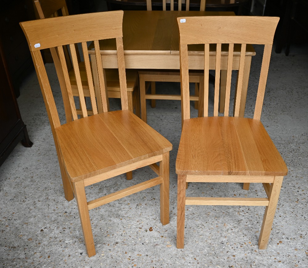 A Lacock oak extending dining table, 80 x 80 x 75 cm (112 cm max) to/w a set of four Lyon oak dining - Image 3 of 3