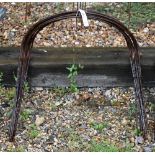 Ten weathered steel curved garden frames, 51 x 55 cm (10)