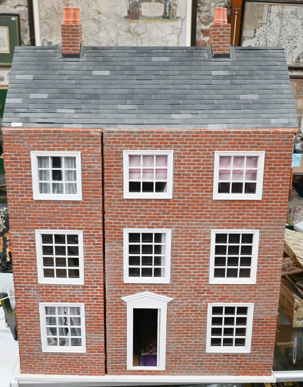 A three storey doll's house and accessories - Image 3 of 7