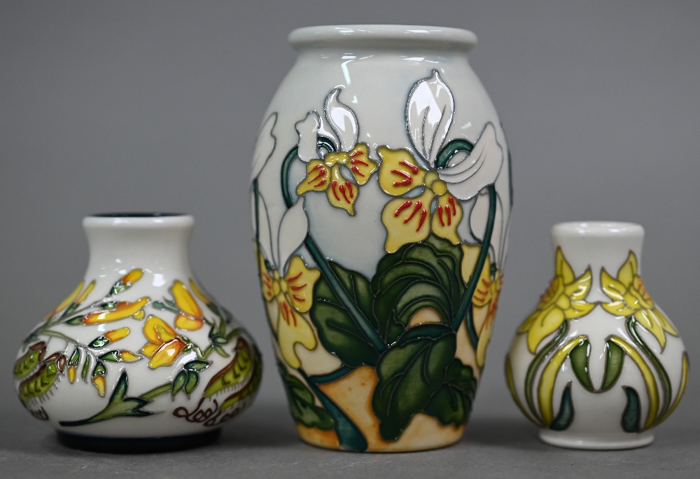 Three boxed small Moorcroft vases with floral designs - 10.5/6/5.5 cm (3) - Image 3 of 5