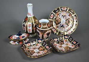 A Victorian Royal Crown Derby Imari pattern elliptical trinket box and cover 1896, 10 cm wide, to/