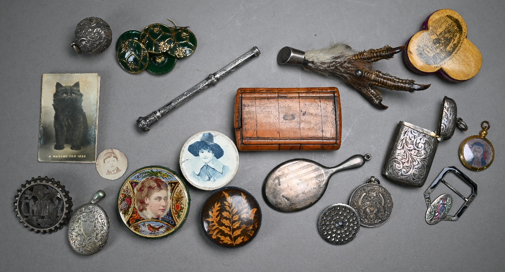 Various collectables including Mauchlin trefoil pin-holder depicting The High Street, Harrow on - Image 3 of 3