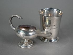 A small silver Christening mug, Birmingham 1935, to/w a small Aladdin's lamp style table lighter (
