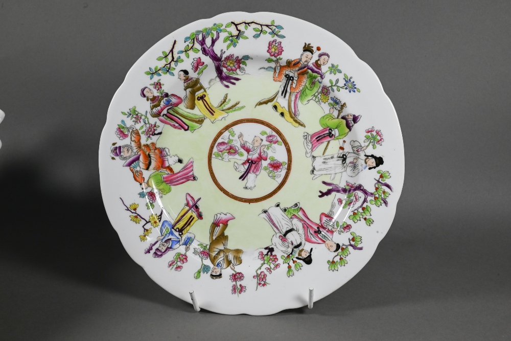 A Spode 7-piece porcelain desert service, enamelled with chinoiserie immortal figures - Image 2 of 12