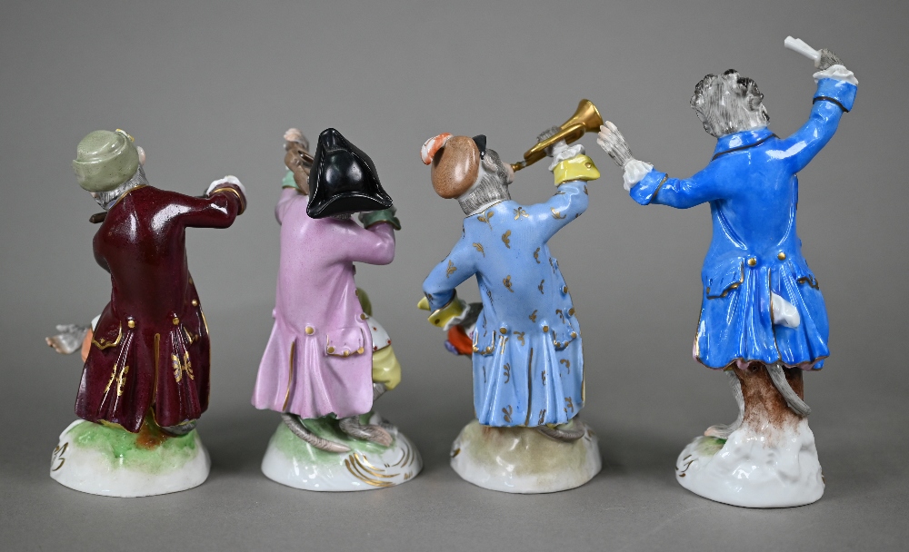 Four Dresden porcelain 'Monkey Band' figures, after Meissen originals, 14-18 cm - Image 4 of 7