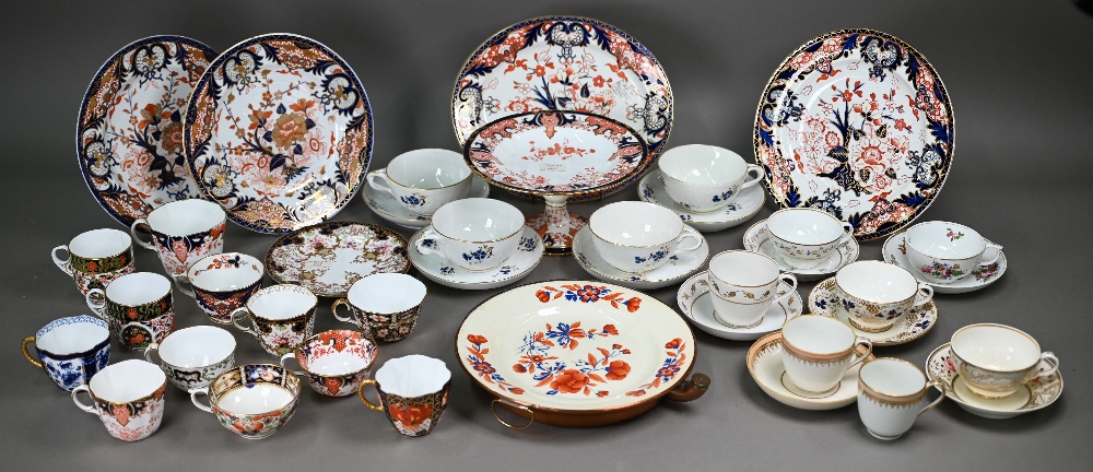 A box of 19th century and later Derby Royal Crown Derby wares, including Imari wares (box)