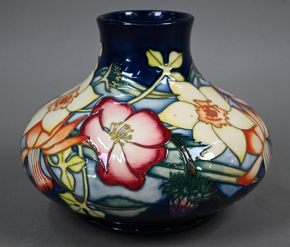 A large squat 2002 Golden Jubilee vase by Emma Bossons, 16 cm high, 20 cm diam - Image 3 of 5