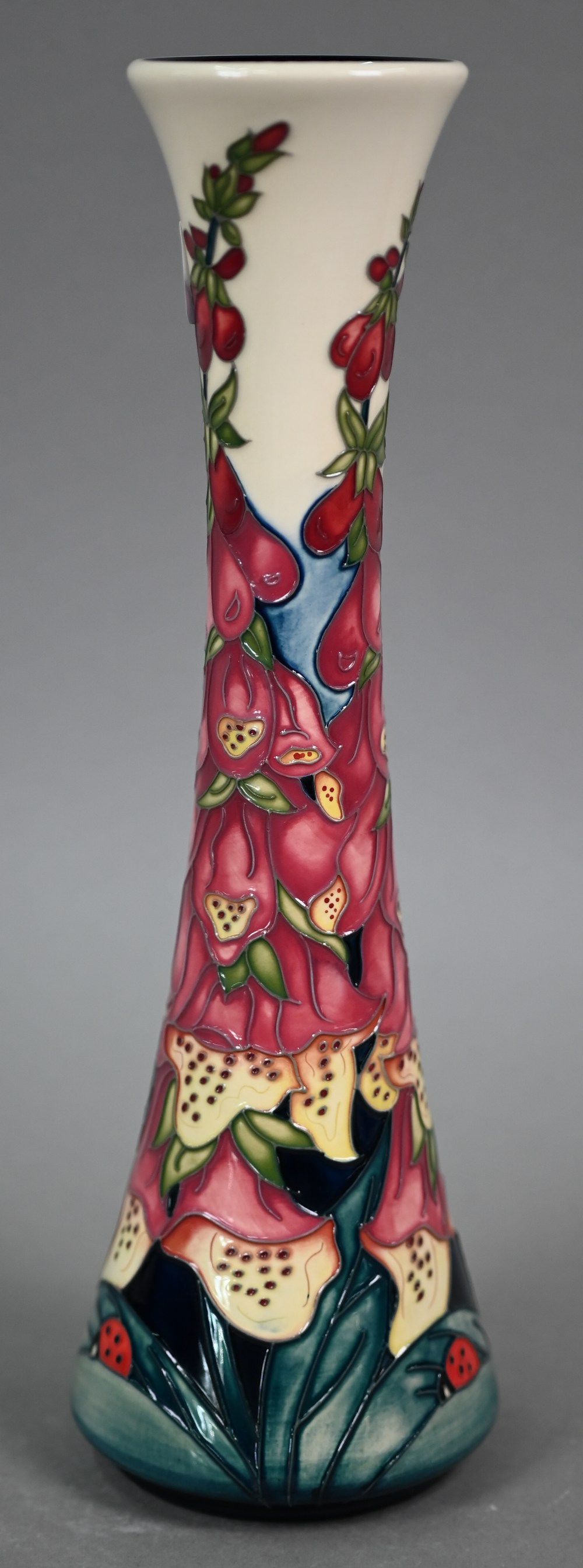 A boxed Moorcroft 'Illumination' vase by Rachel Bishop, no 17/100, 2013, 31 cm - Image 4 of 5