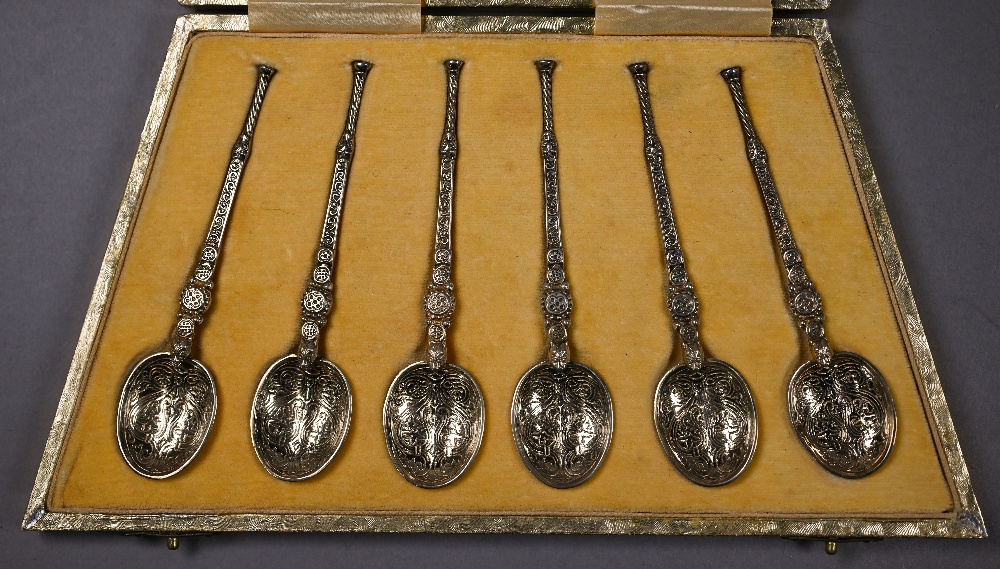 A cased set of six silver gilt facsimile Coronation Anointing spoon coffee spoons, London 1936 - Image 2 of 3