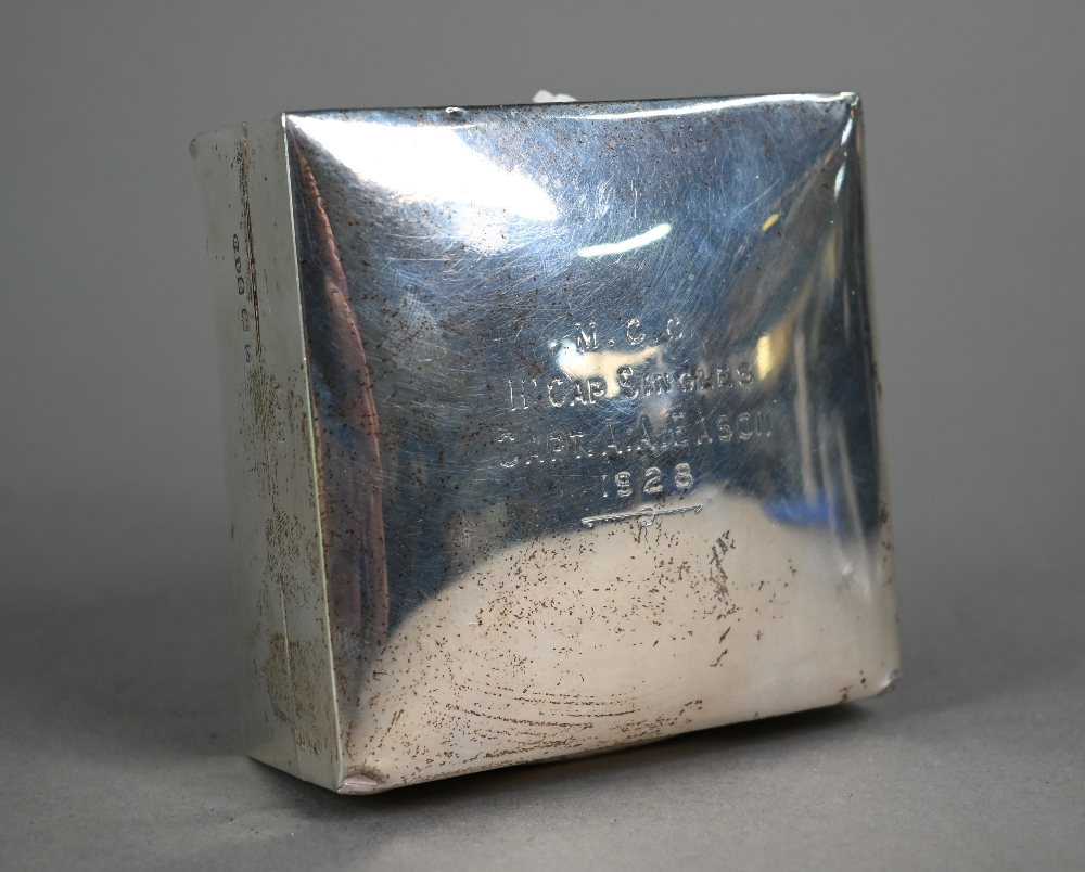 An octagonal silver cufflink box with cream watered silk and blue velvet lining, on winged pad feet, - Image 3 of 4