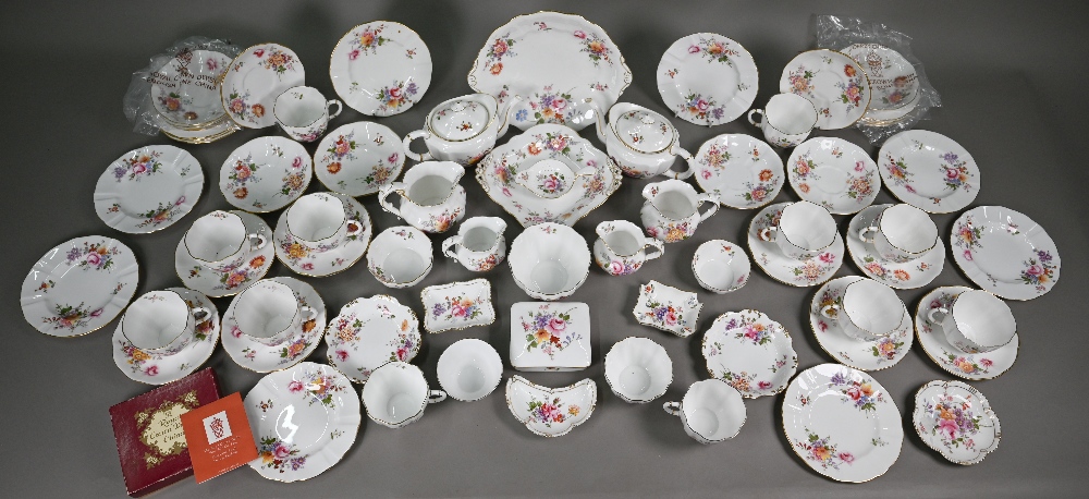 A quantity of Royal Crown Derby 'Derby Posies' tea ware etc (box) - Image 3 of 9