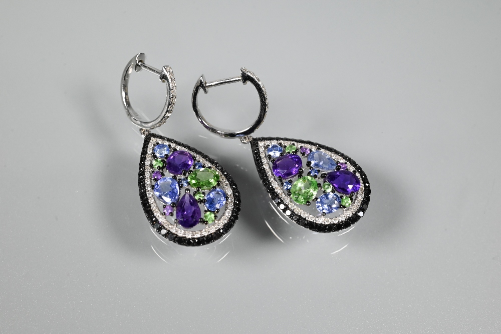 A suite comprising half-hinged bangle, bombe-style ring and pendant drop earrings, each set with - Image 3 of 8