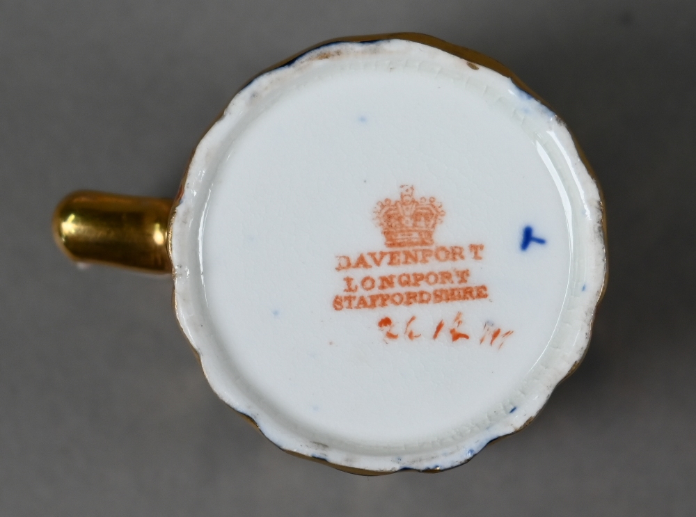 A Victorian Davenport Imari pattern coffee pot and nine coffee cans and saucers on a fitted tray - Image 4 of 5