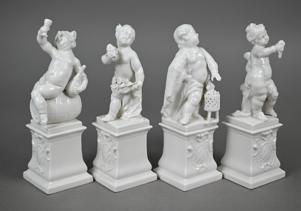 A set of four Nymphenburg white-glazed putti on plinths - The Four Seasons, 17 cm high (4) - Image 3 of 5