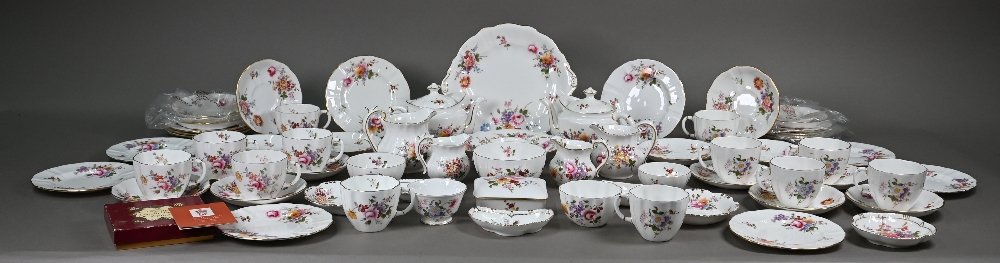 A quantity of Royal Crown Derby 'Derby Posies' tea ware etc (box) - Image 2 of 9