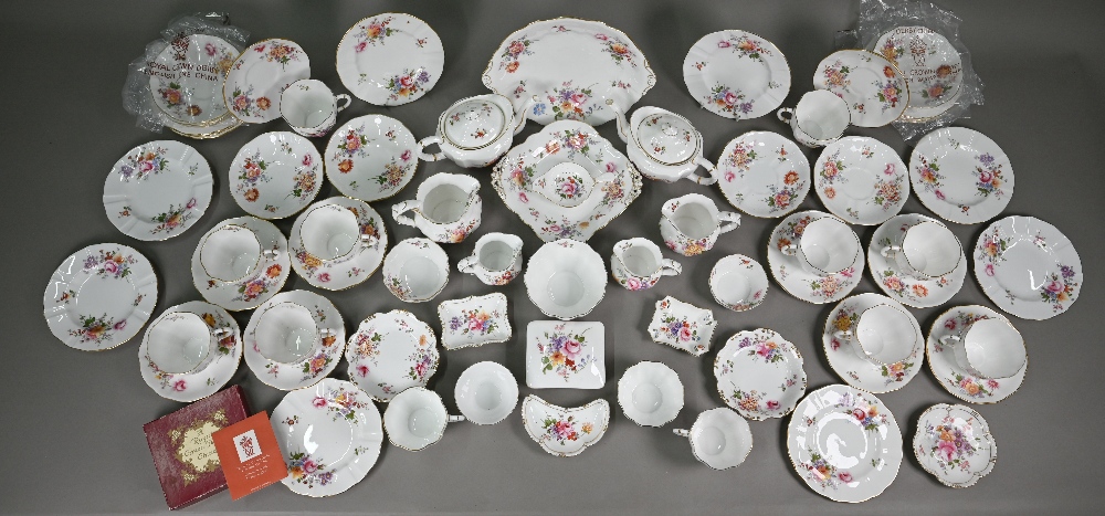 A quantity of Royal Crown Derby 'Derby Posies' tea ware etc (box) - Image 4 of 9