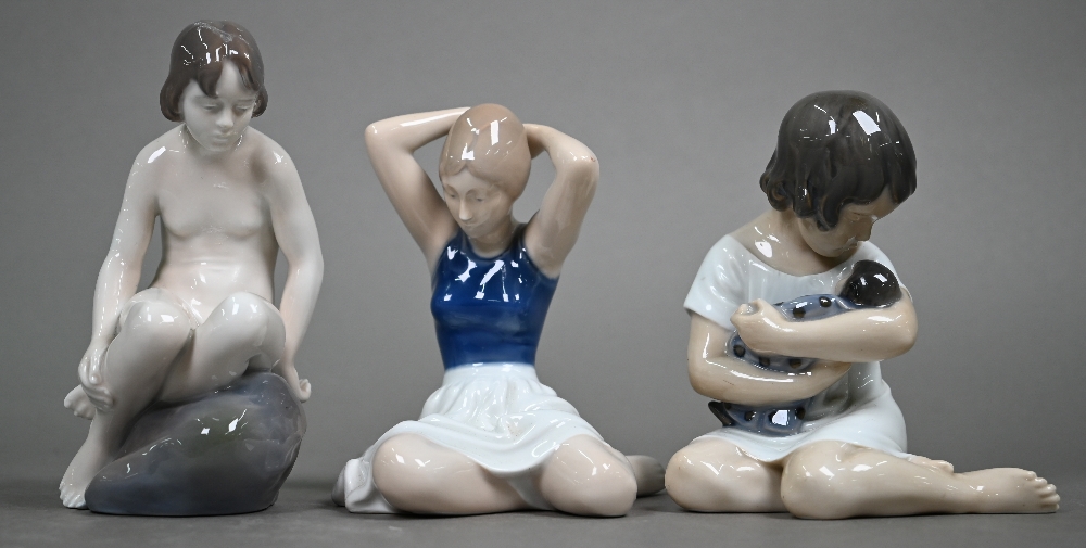 Three Royal Copenhagen seated figures - 1938 Girl with Doll, 4027 Girl on Rock and 4648 dancer - Image 3 of 4
