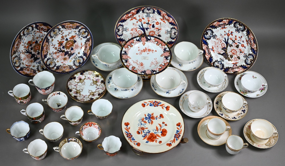A box of 19th century and later Derby Royal Crown Derby wares, including Imari wares (box) - Image 3 of 8